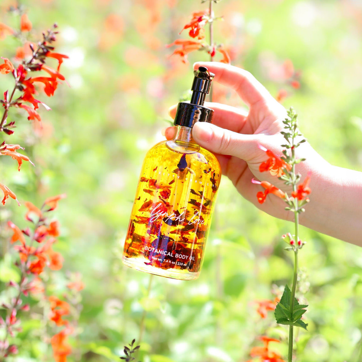 Pretty farm girl Lymph Love Body Oil for Massage