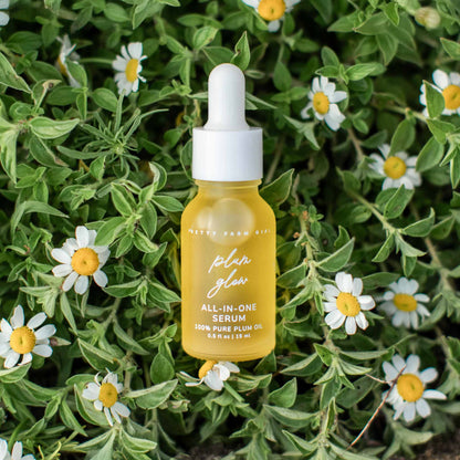 Pretty farm girl Plum Glow Multipurpose Face Serum