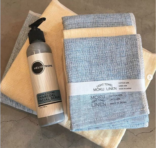 Heliotrope SF Lemon & Thyme Charcoal Face Scrub